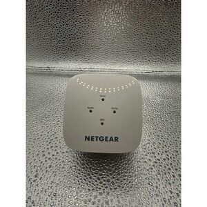 NETGEAR‎ AC1200 WiFi Range Extender Model EX5000 Plug-in Repeater